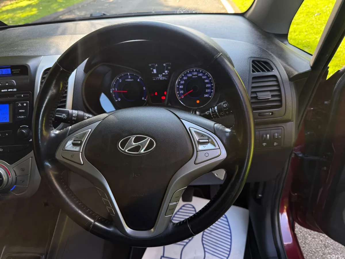 Hyundai ix20 MPV, Diesel, 2016, Red