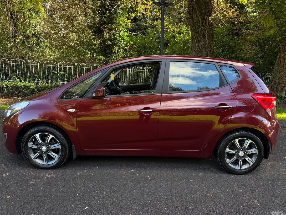 Hyundai ix20 MPV, Diesel, 2016, Red
