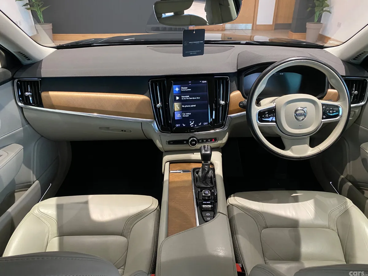 Volvo S90 Saloon, Diesel, 2018, Black