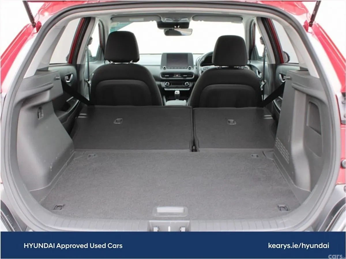 Hyundai KONA MPV, Petrol, 2022, Red