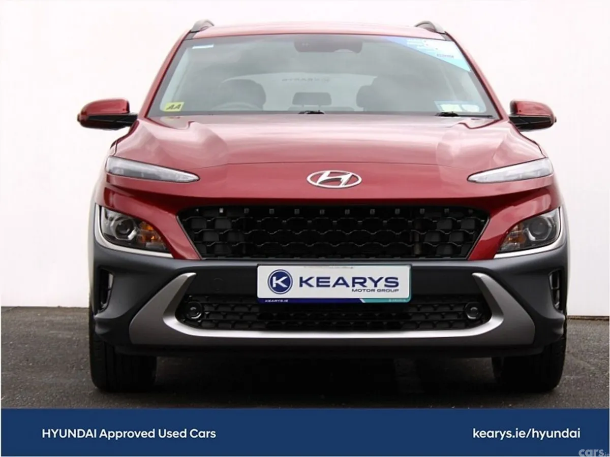 Hyundai KONA MPV, Petrol, 2022, Red