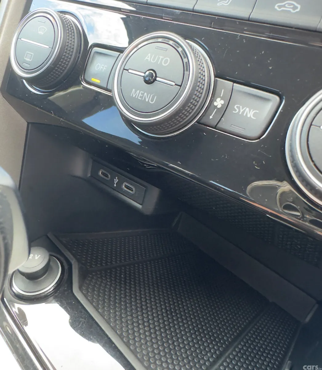 Volkswagen T-Roc SUV, Diesel, 2021, Black