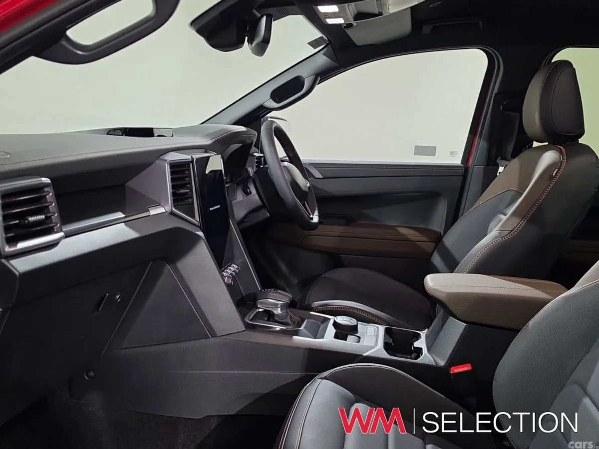 Volkswagen Amarok MPV, Diesel, 2026, Red