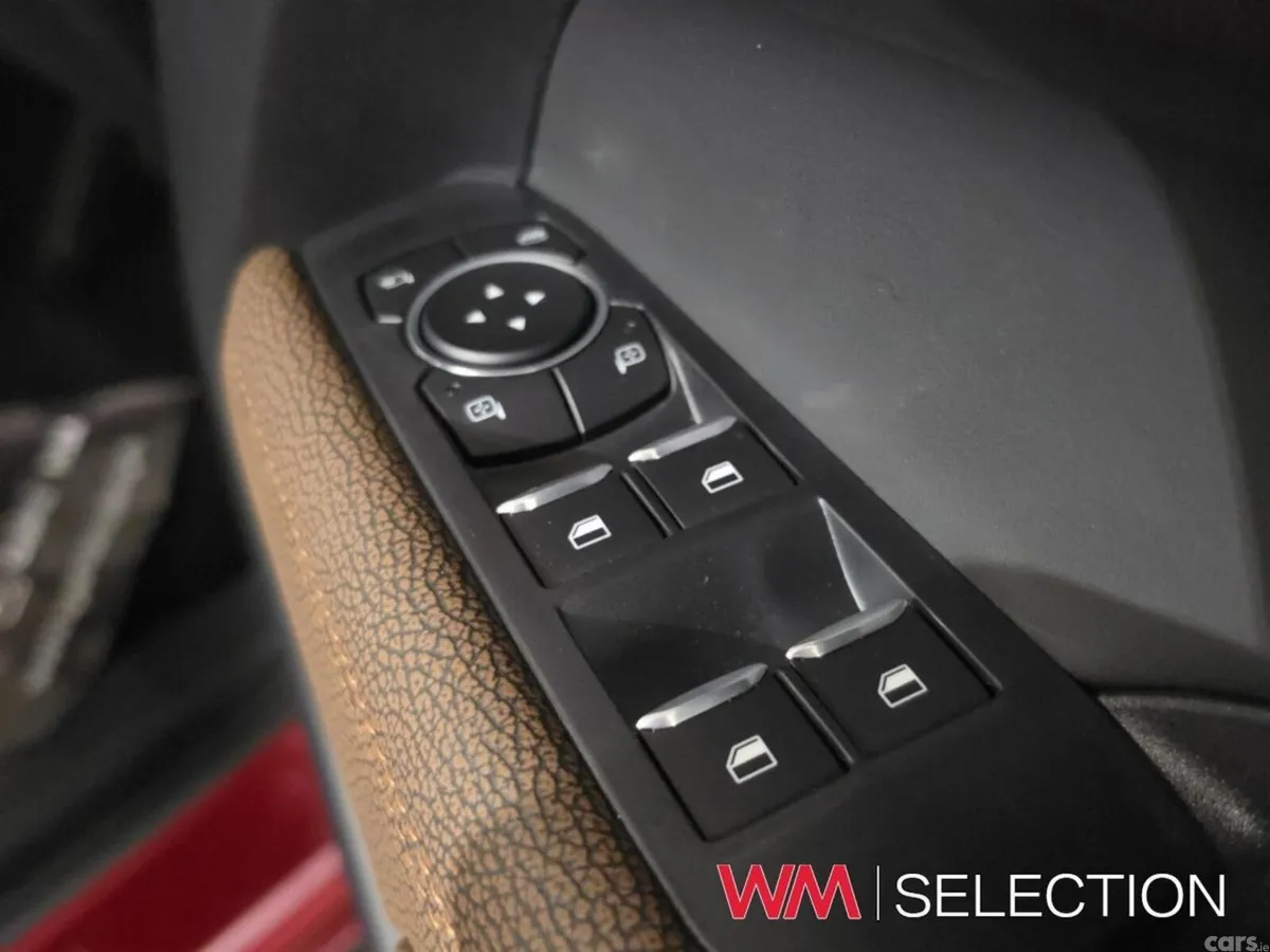 Volkswagen Amarok MPV, Diesel, 2026, Red