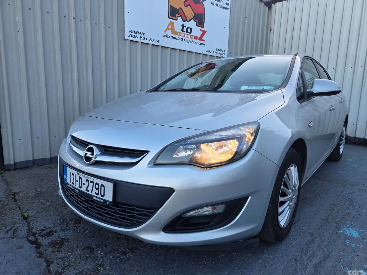 Opel Astra Saloon, Petrol, 2013, Silver