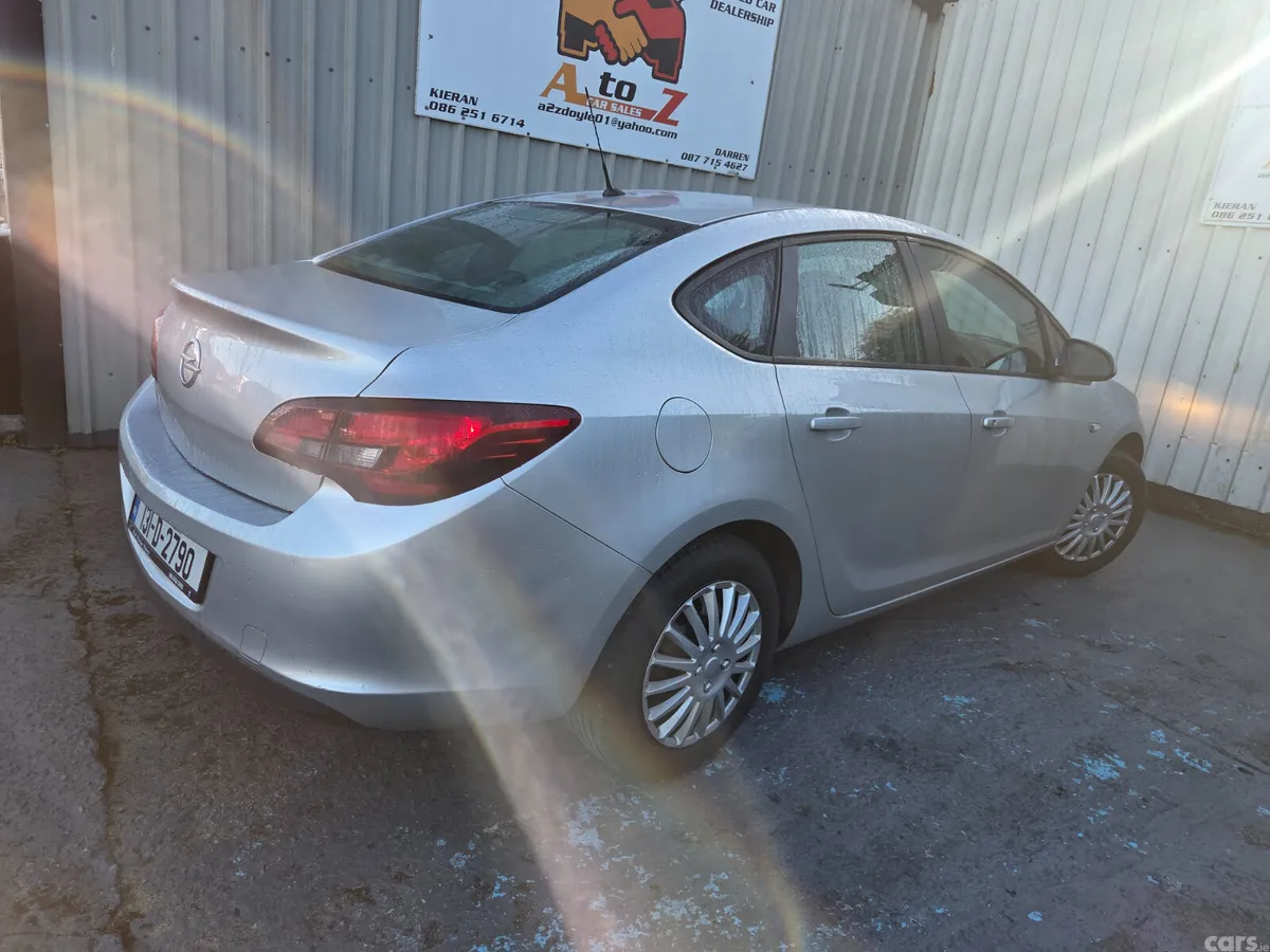 Opel Astra Saloon, Petrol, 2013, Silver