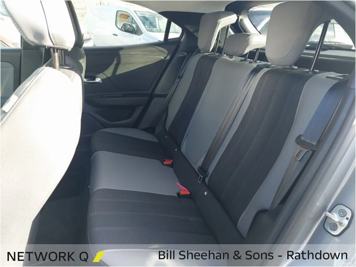 Opel Mokka SUV, Electric, 2025, Grey