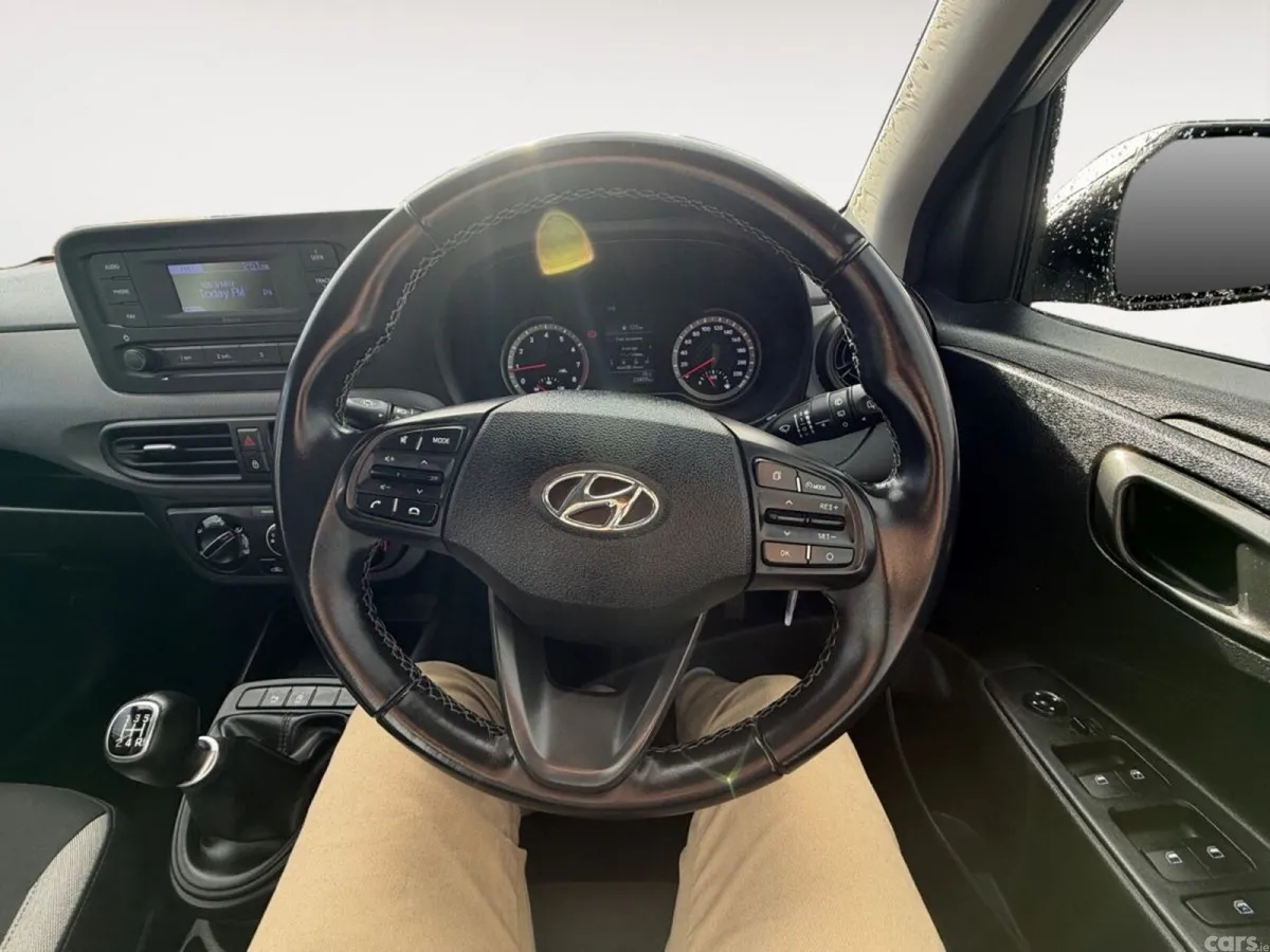 Hyundai i10 Hatchback, Petrol, 2022, Grey