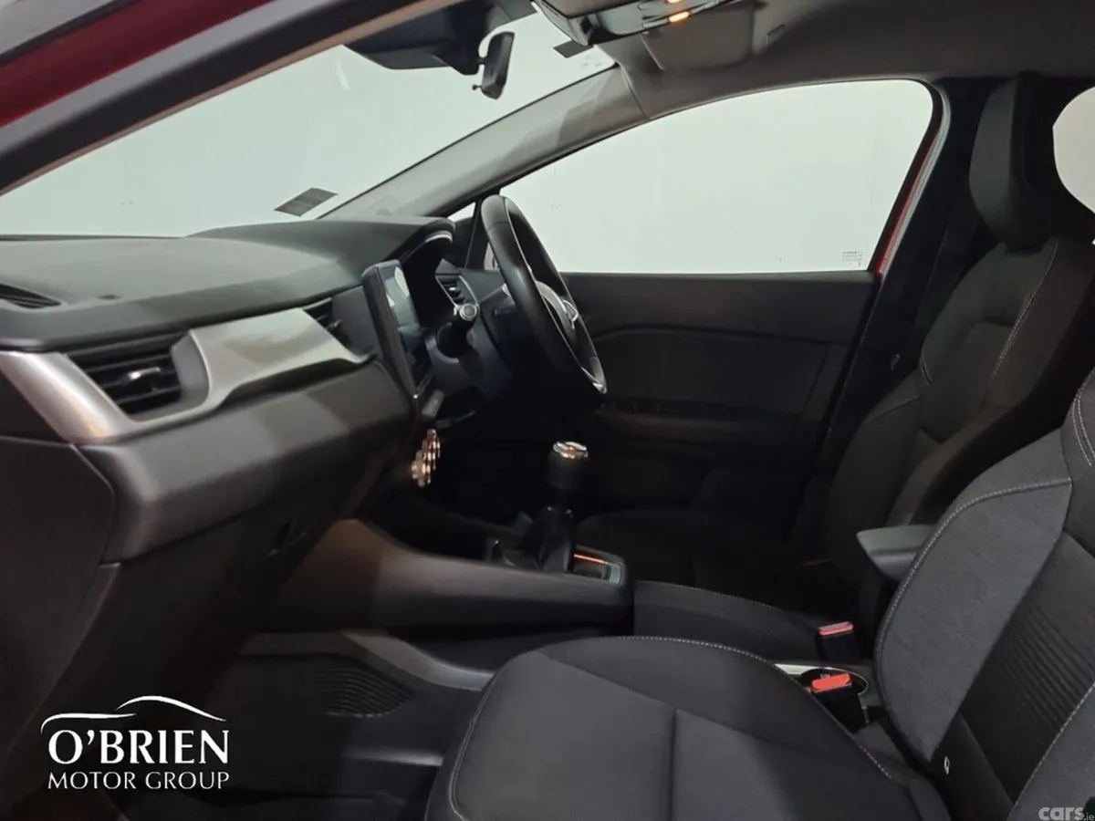 Renault Captur Hatchback, Petrol, 2020, Red