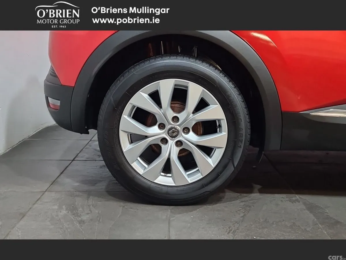 Renault Captur Hatchback, Petrol, 2020, Red