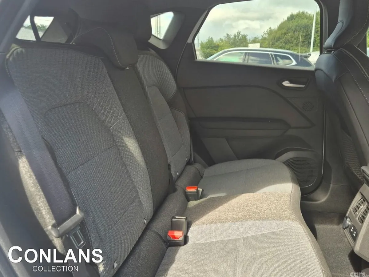 Renault Captur Hatchback, Petrol, 2025, White