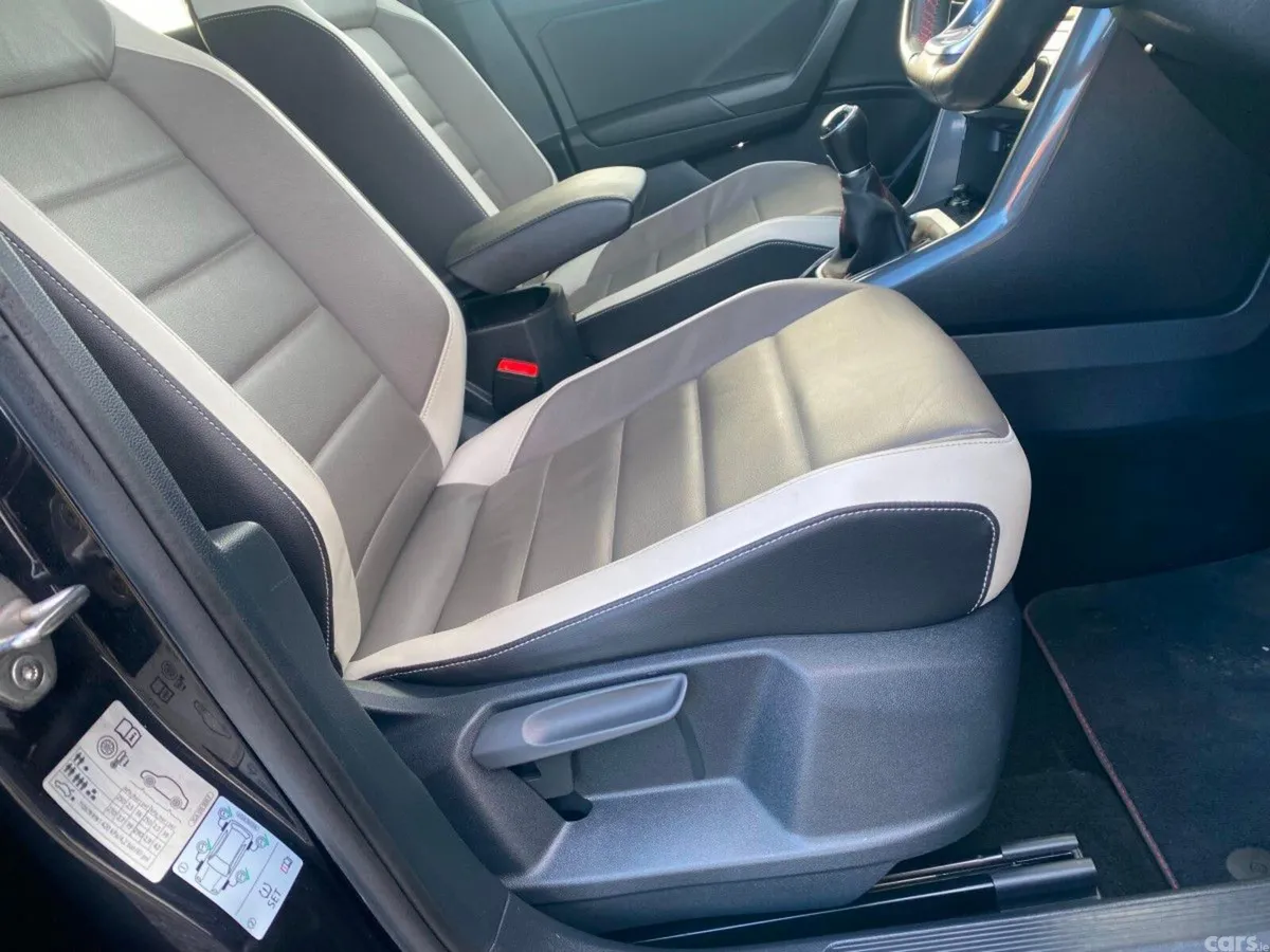 Volkswagen T-Roc SUV, Diesel, 2022, Black