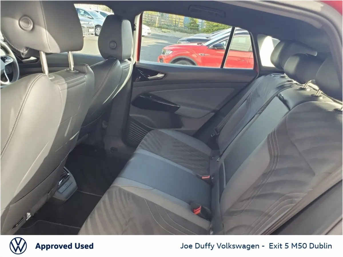 Volkswagen ID.4 Estate, Electric, 2023, Red