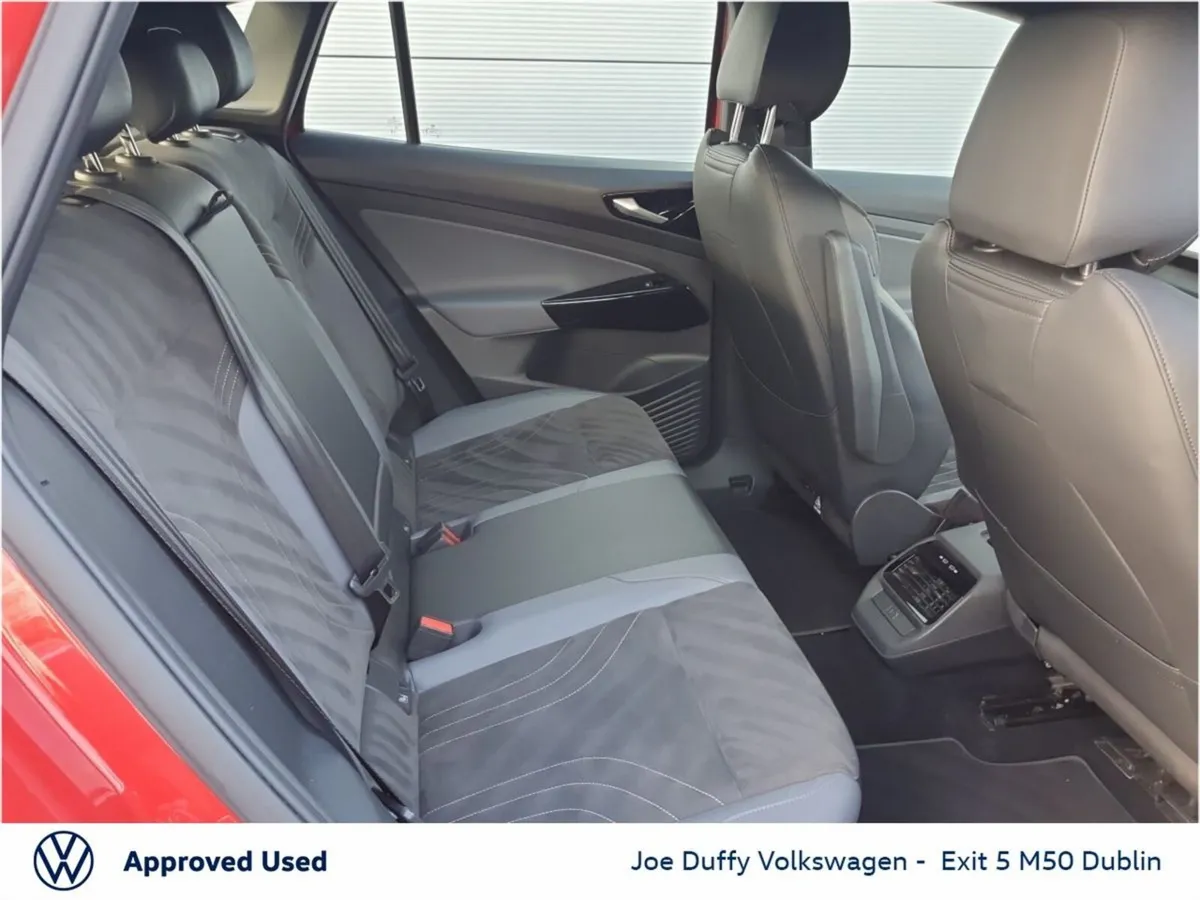 Volkswagen ID.4 Estate, Electric, 2023, Red