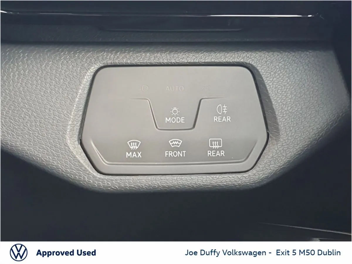 Volkswagen ID.4 Estate, Electric, 2023, Red