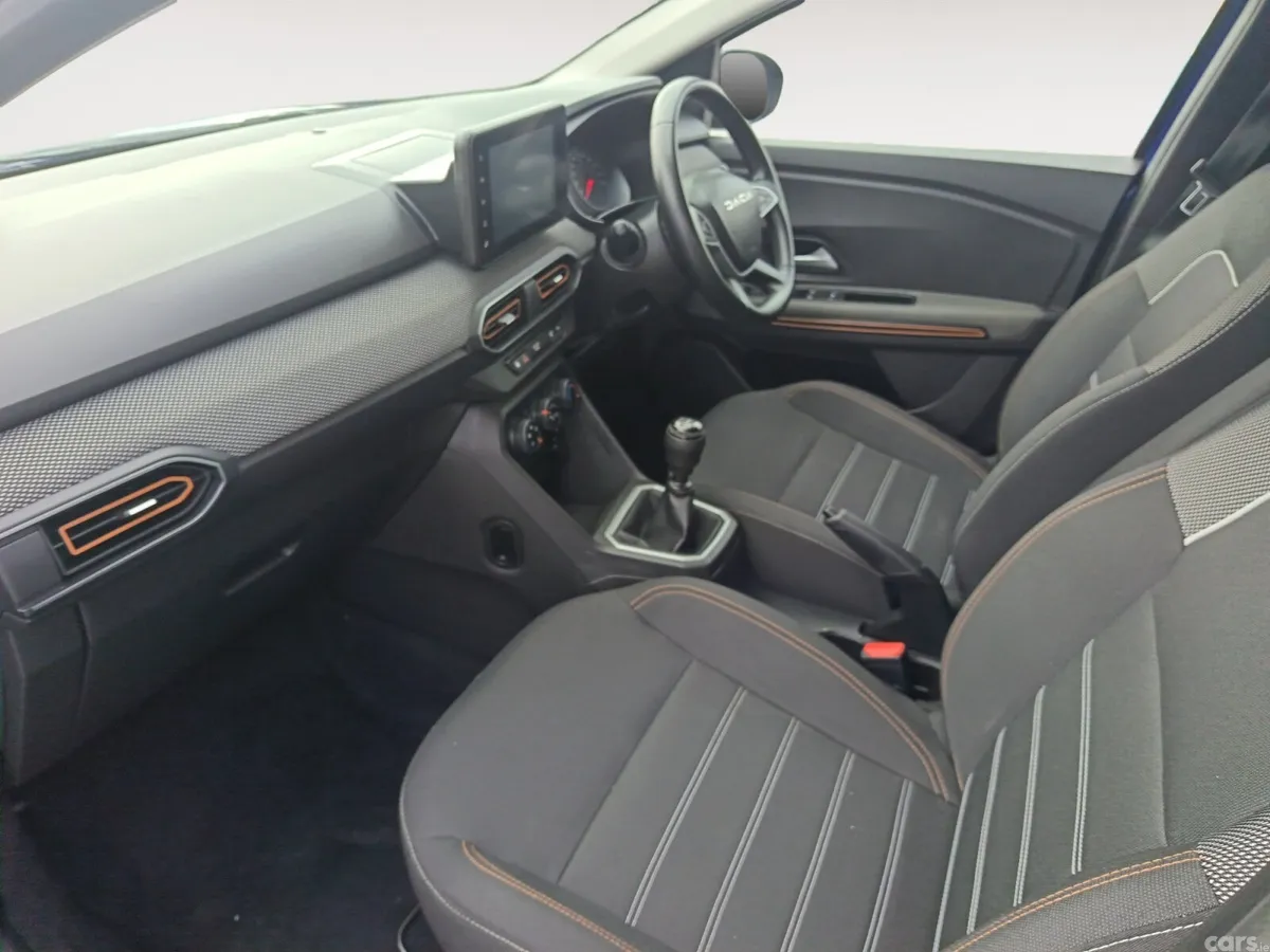 Dacia Sandero Stepway Hatchback, Petrol, 2023, Blue