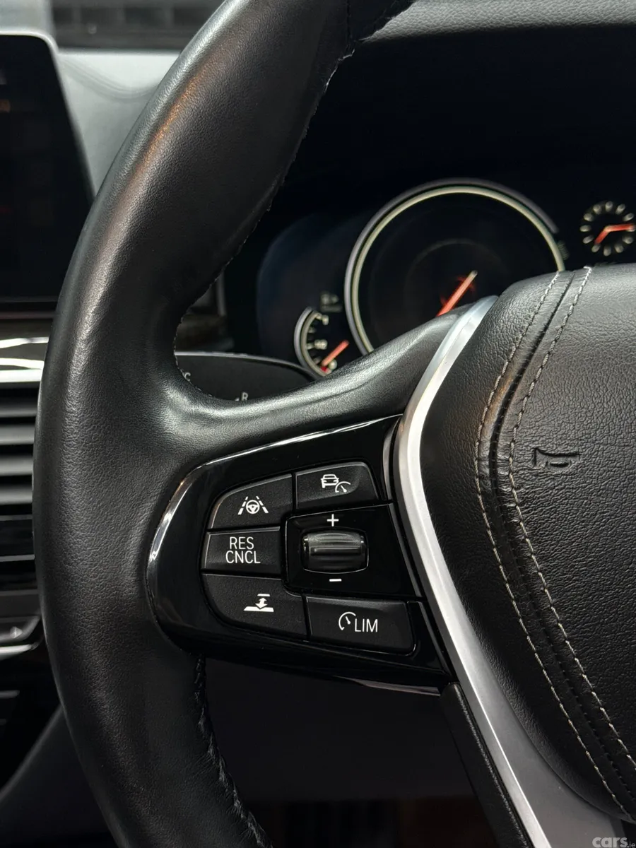 BMW 5-Series Saloon, Diesel, 2018, White