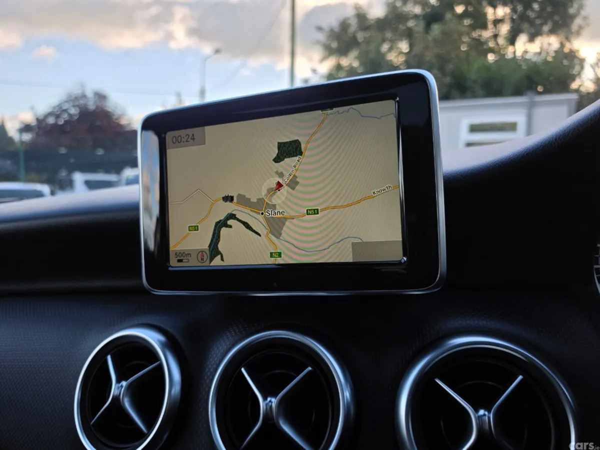 Mercedes-Benz A-Class Hatchback, Petrol, 2015, White