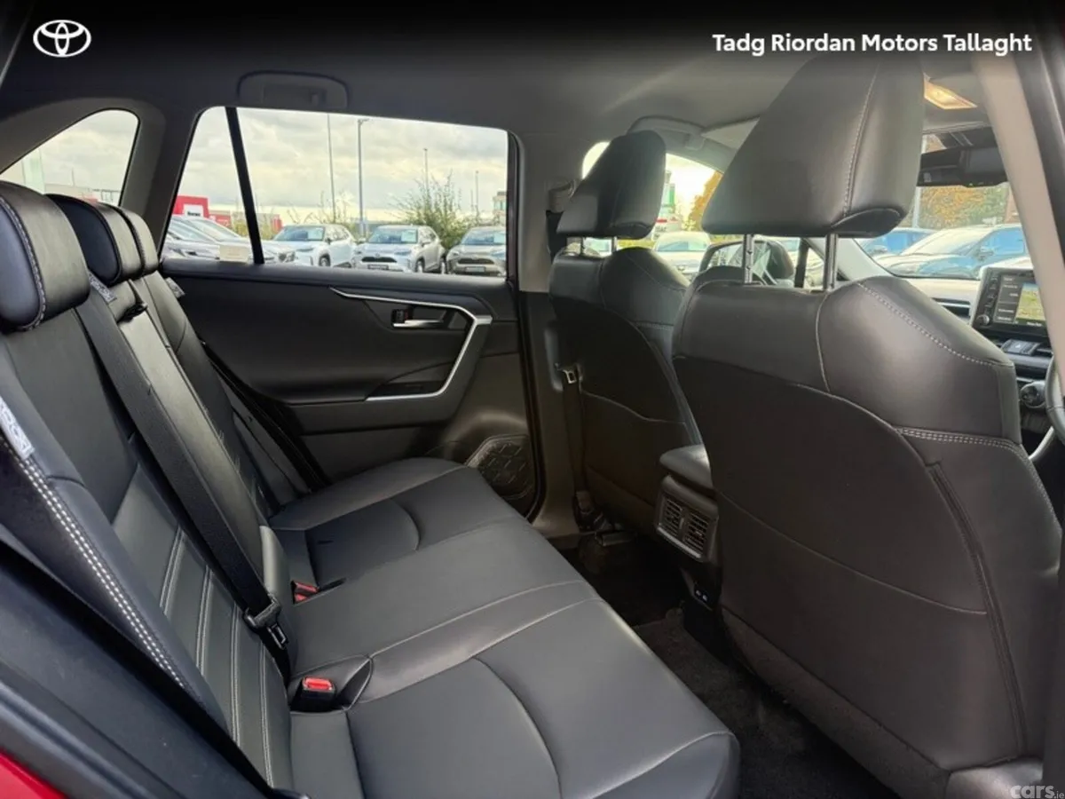 Toyota RAV4 SUV, Petrol Hybrid, 2022, Red