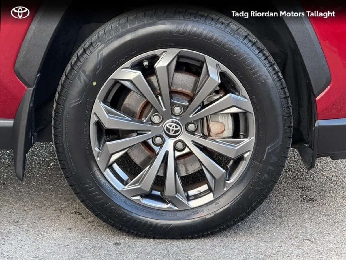 Toyota RAV4 SUV, Petrol Hybrid, 2022, Red