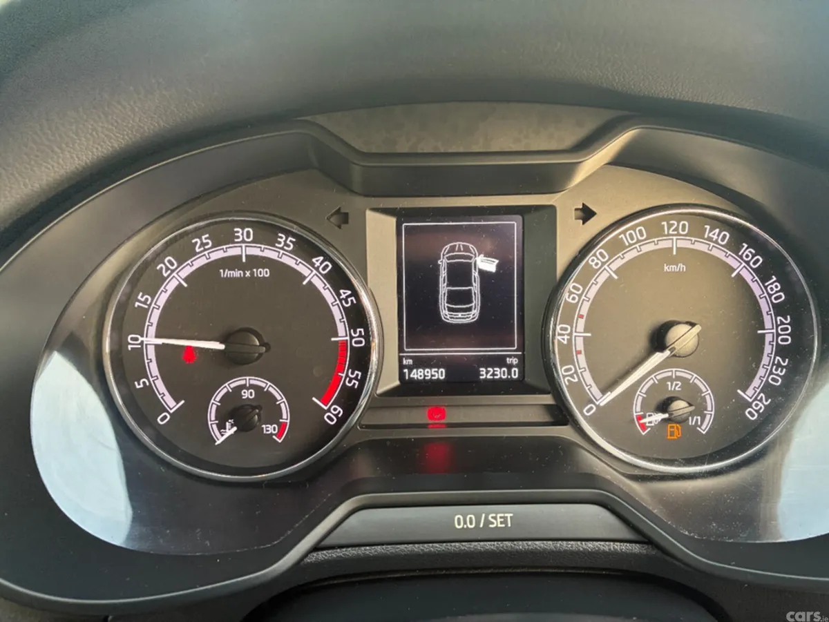 Skoda Octavia Hatchback, Diesel, 2020, White