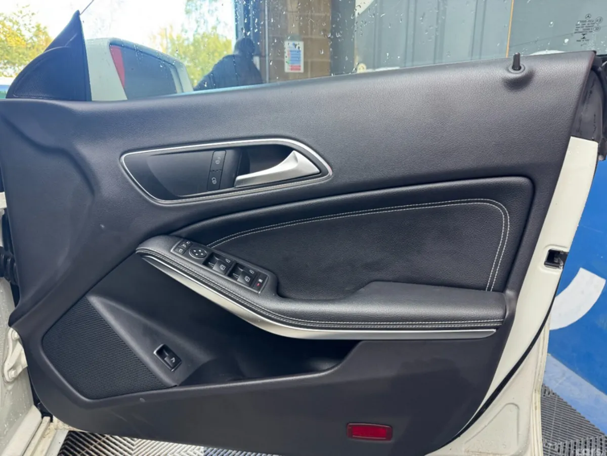 Mercedes-Benz CLA Saloon, Petrol, 2015, White