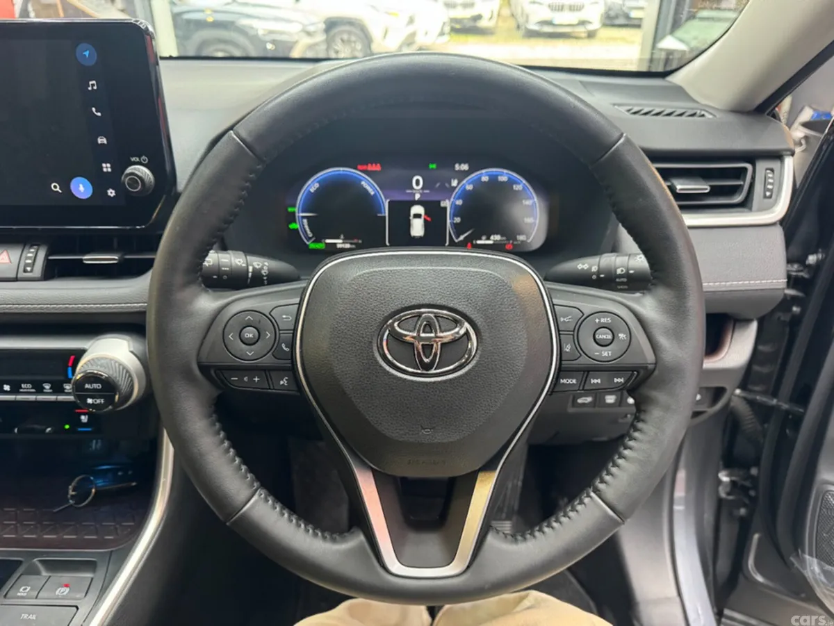 Toyota RAV4 SUV, Petrol Hybrid, 2023, Grey