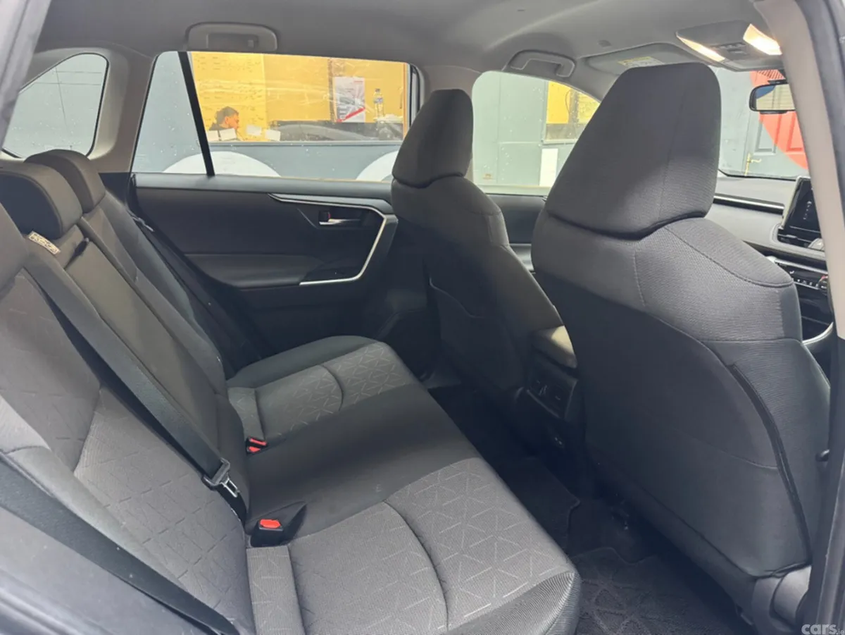 Toyota RAV4 SUV, Petrol Hybrid, 2023, White
