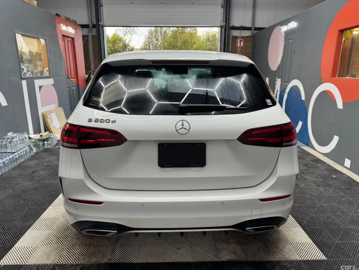 Mercedes-Benz B-Class Hatchback, Diesel, 2021, White