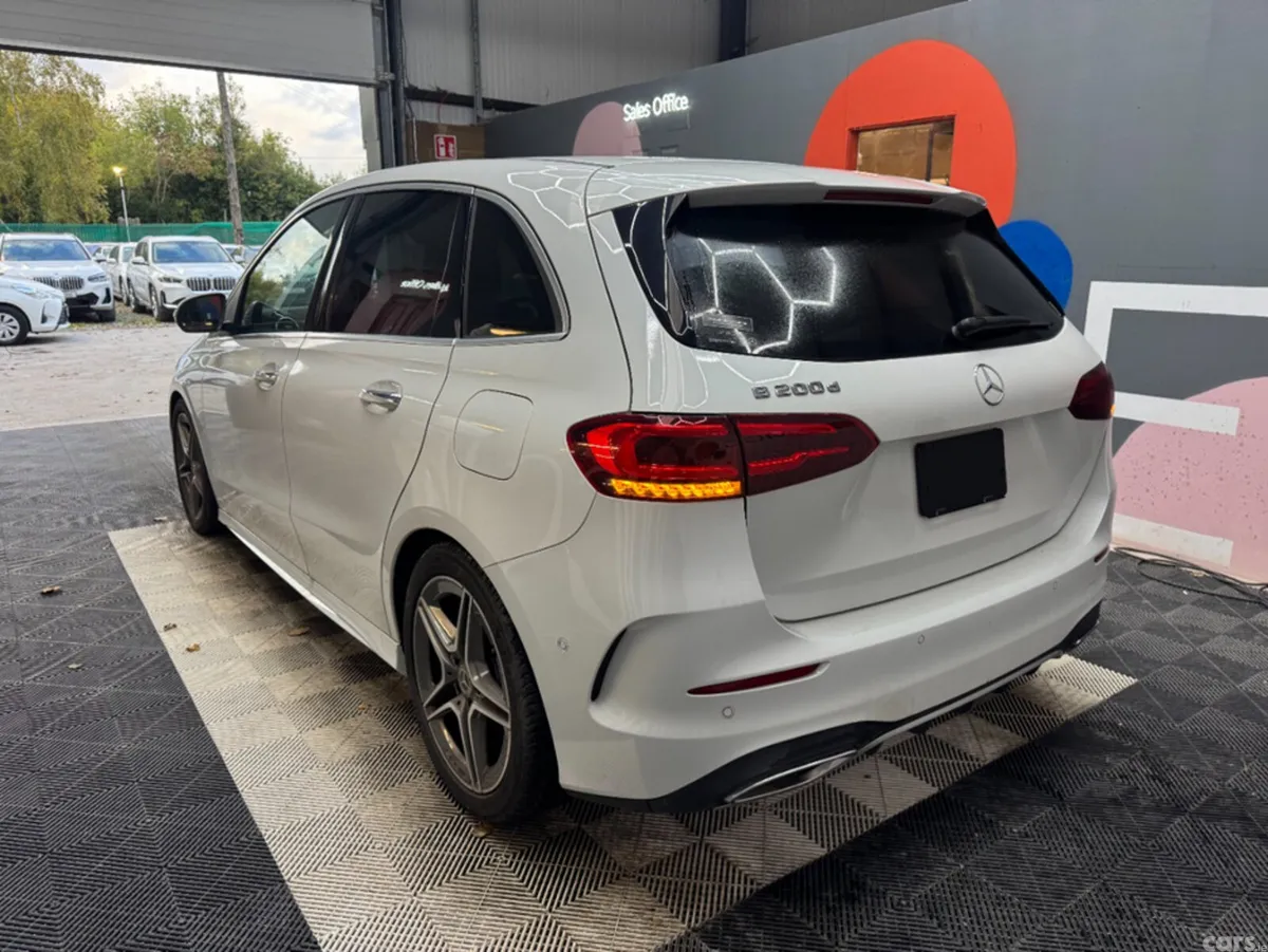 Mercedes-Benz B-Class Hatchback, Diesel, 2021, White