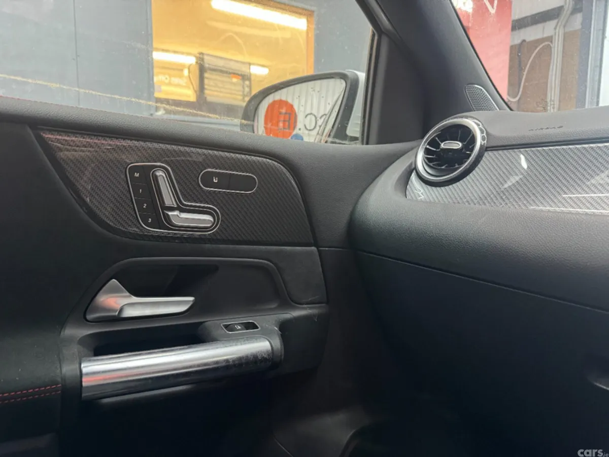 Mercedes-Benz B-Class Hatchback, Diesel, 2021, White