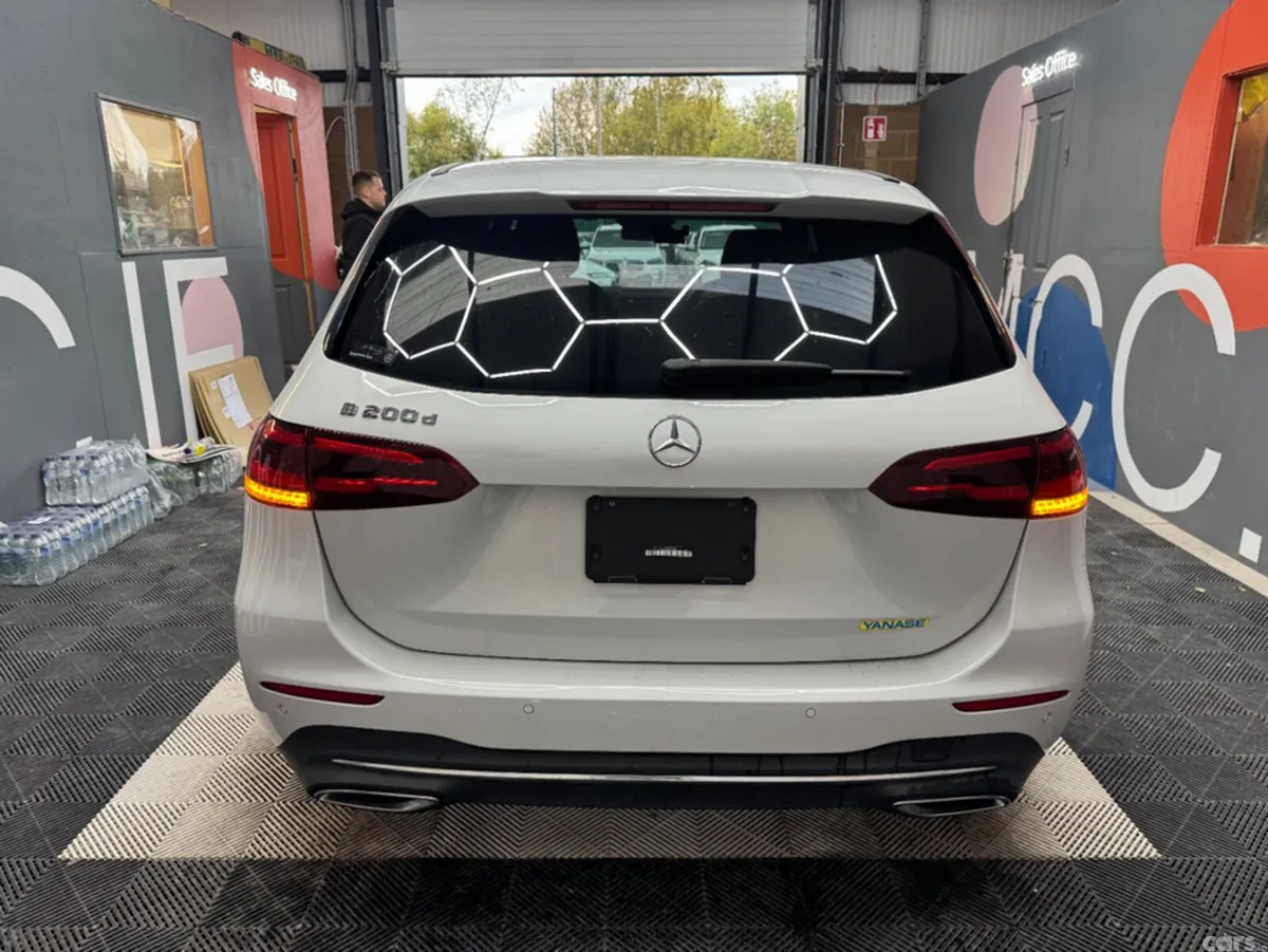 Mercedes-Benz B-Class Hatchback, Diesel, 2020, White
