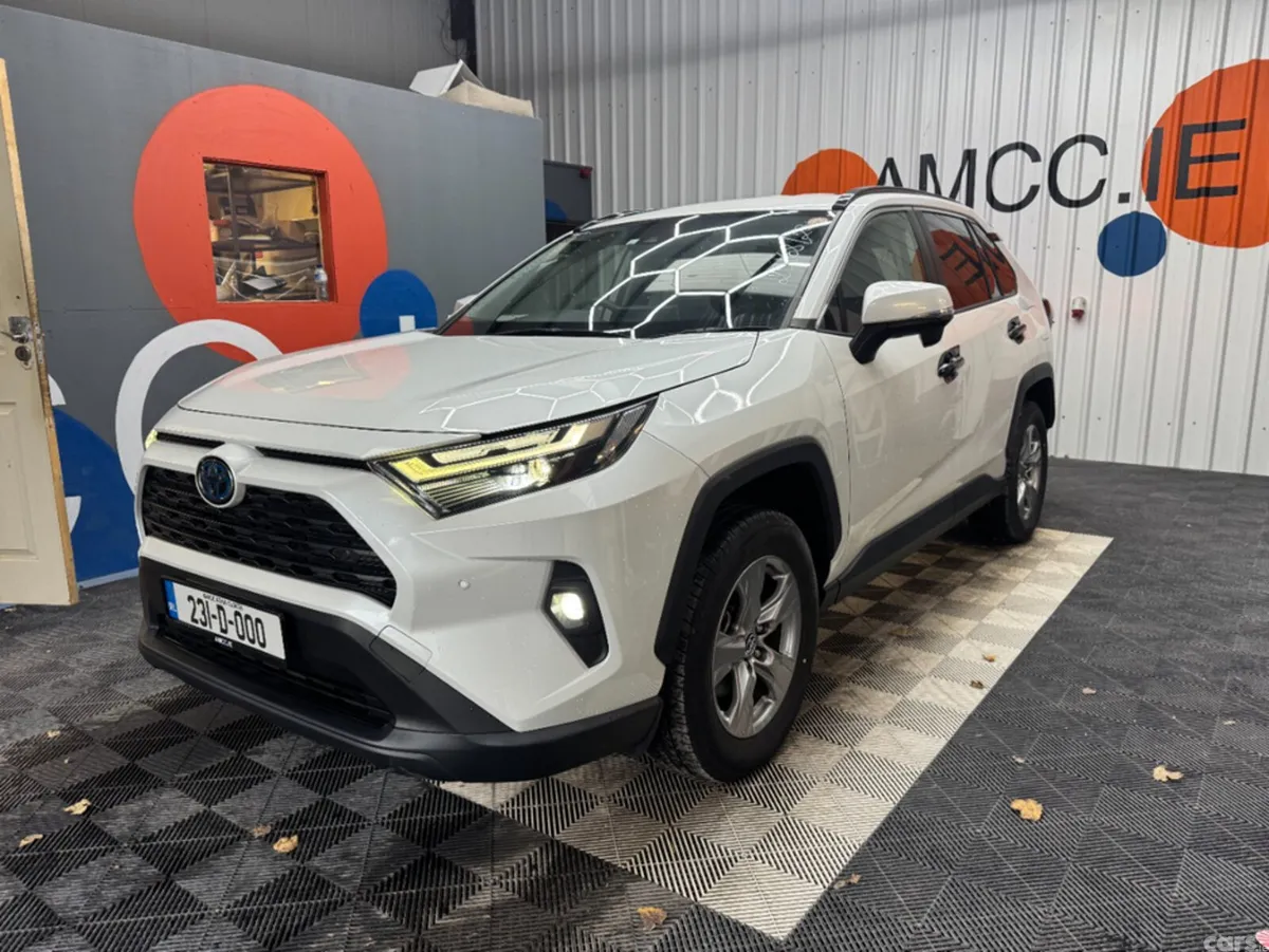 Toyota RAV4 SUV, Petrol Hybrid, 2023, White