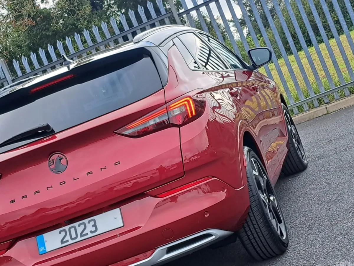 Opel Grandland Hatchback, Diesel, 2023, Red
