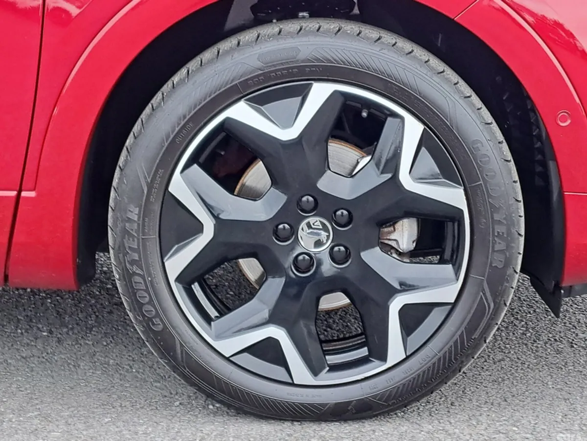 Opel Grandland Hatchback, Diesel, 2023, Red