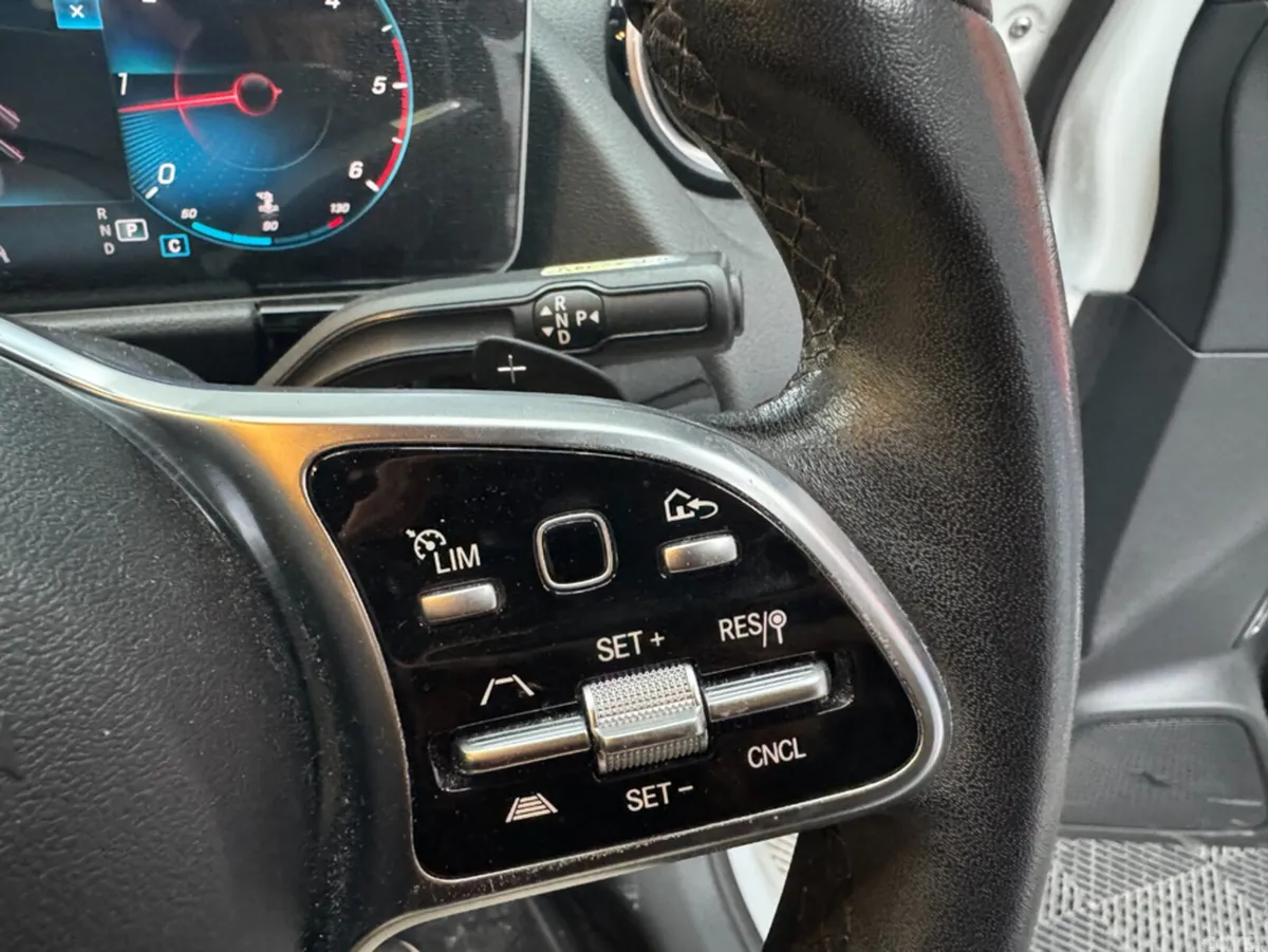 Mercedes-Benz B-Class Hatchback, Diesel, 2020, White
