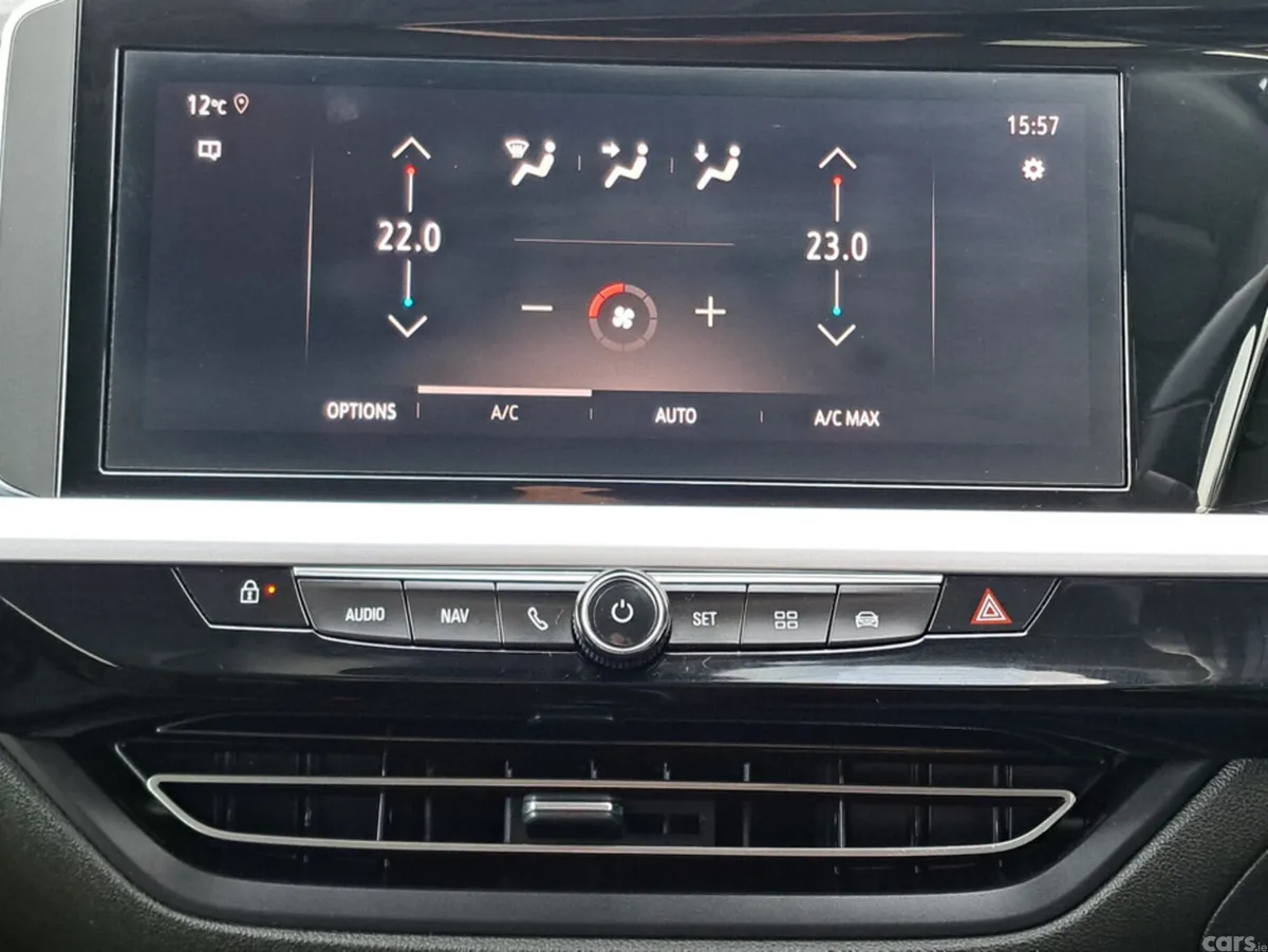 Opel Grandland Hatchback, Diesel, 2023, Red