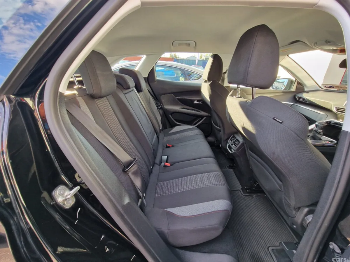 Peugeot 3008 Hatchback, Diesel, 2018, Black