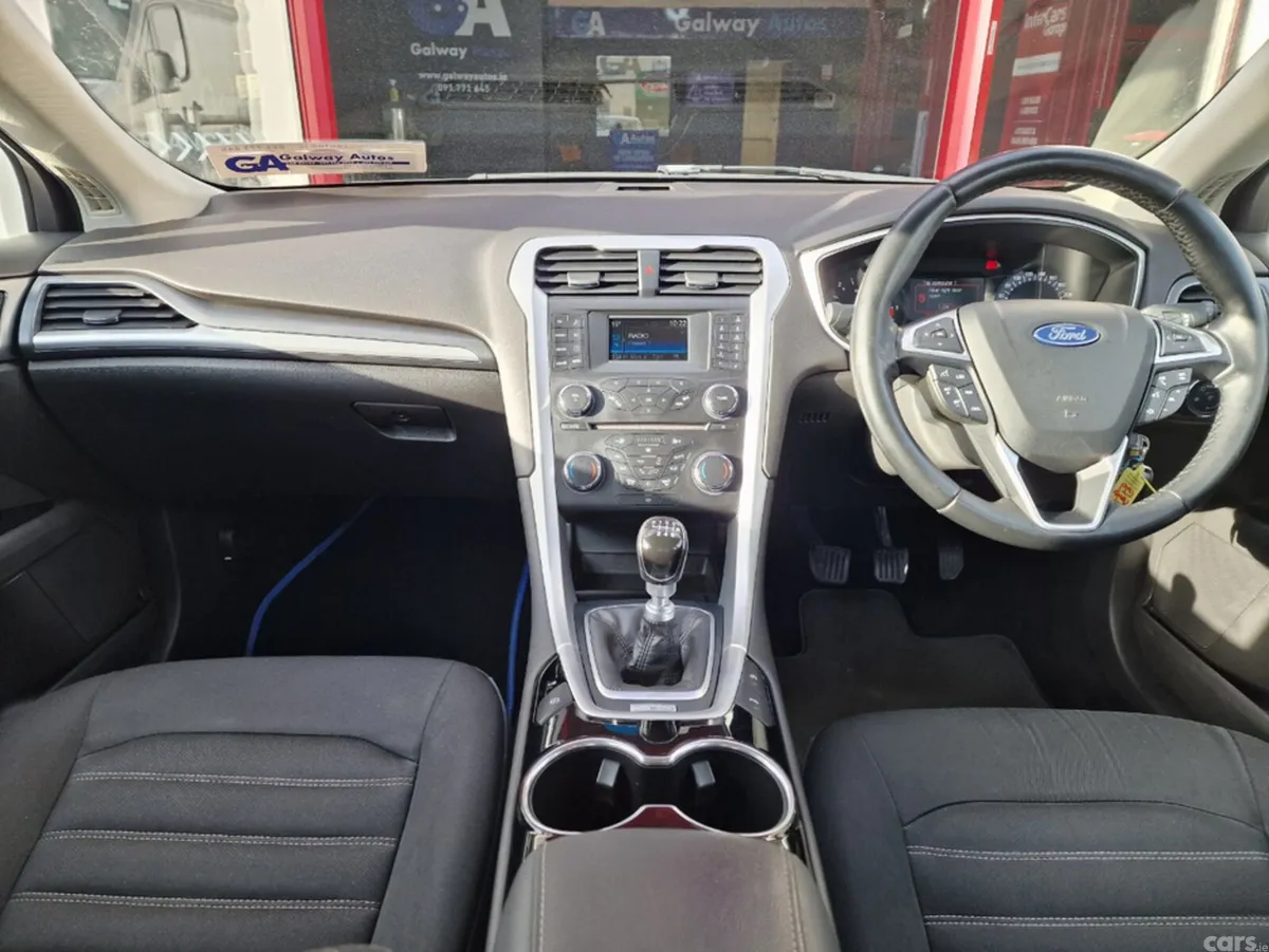 Ford Mondeo Hatchback, Diesel, 2015, Silver