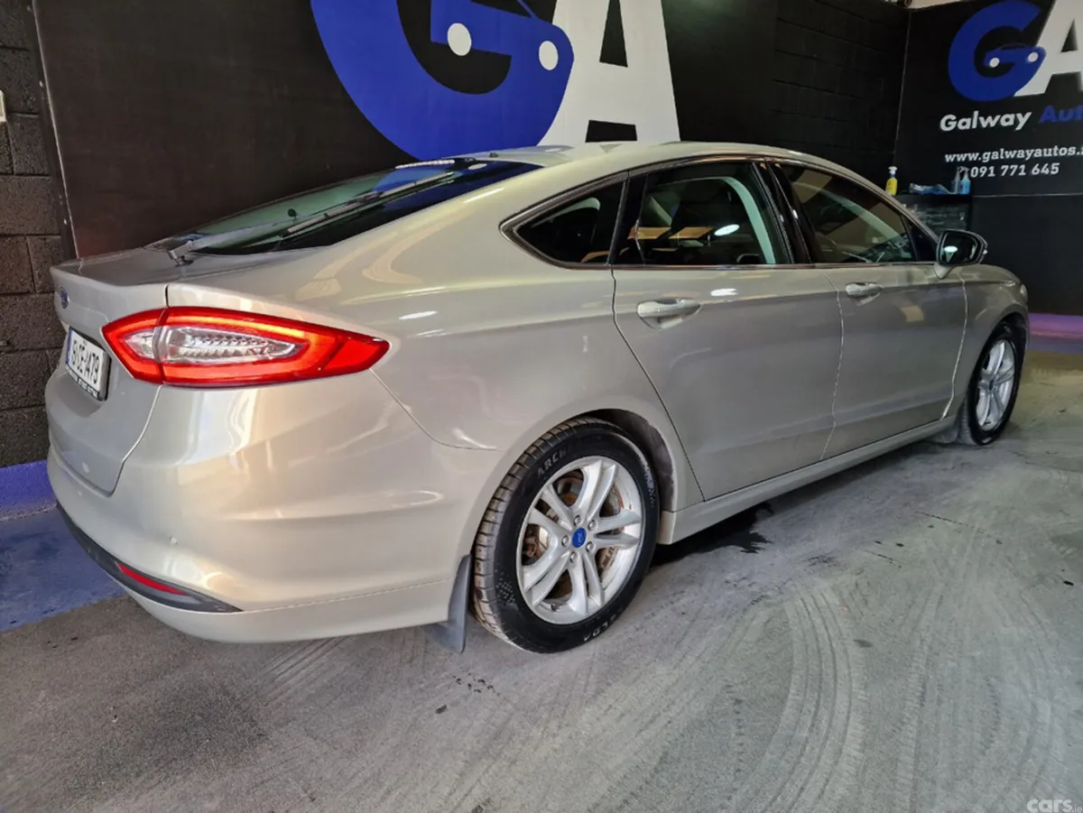 Ford Mondeo Hatchback, Diesel, 2015, Silver