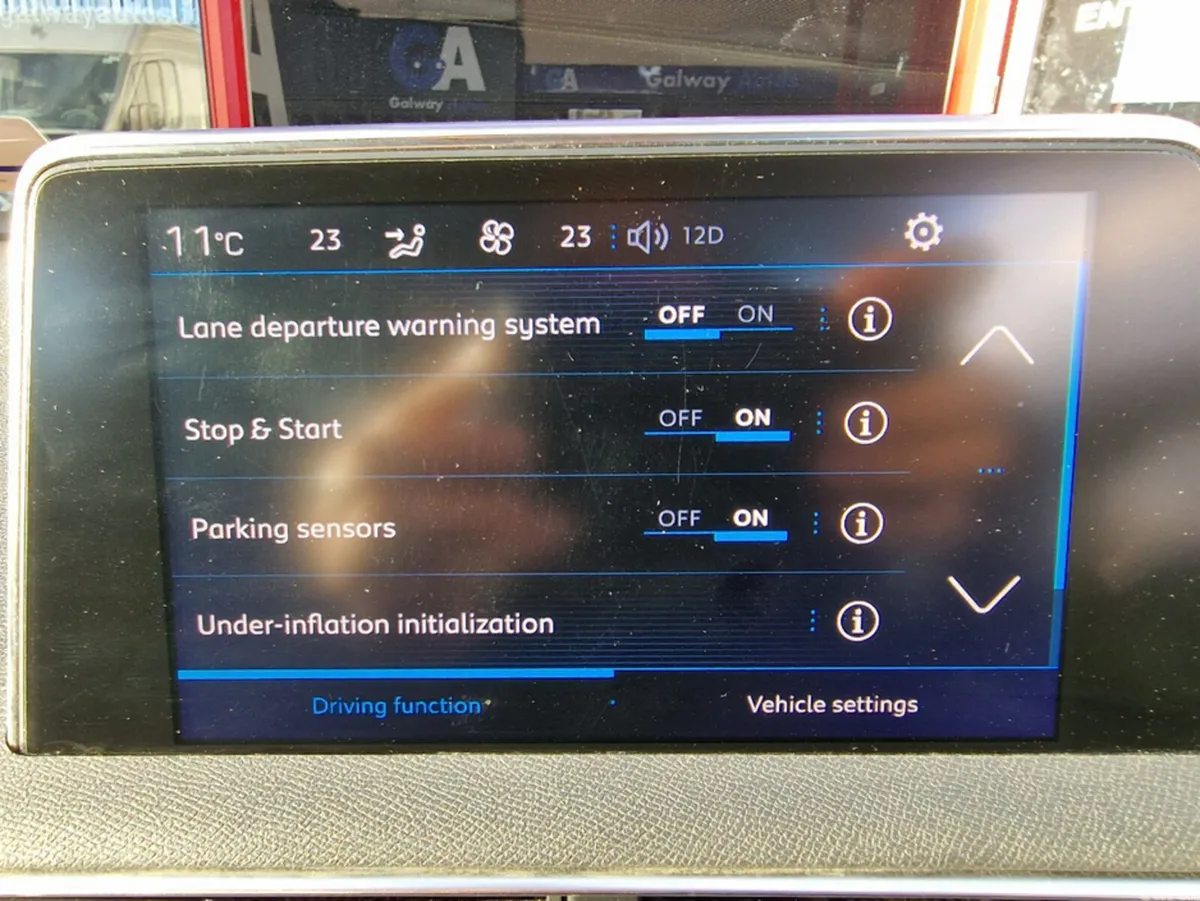 Peugeot 3008 Hatchback, Diesel, 2018, Black