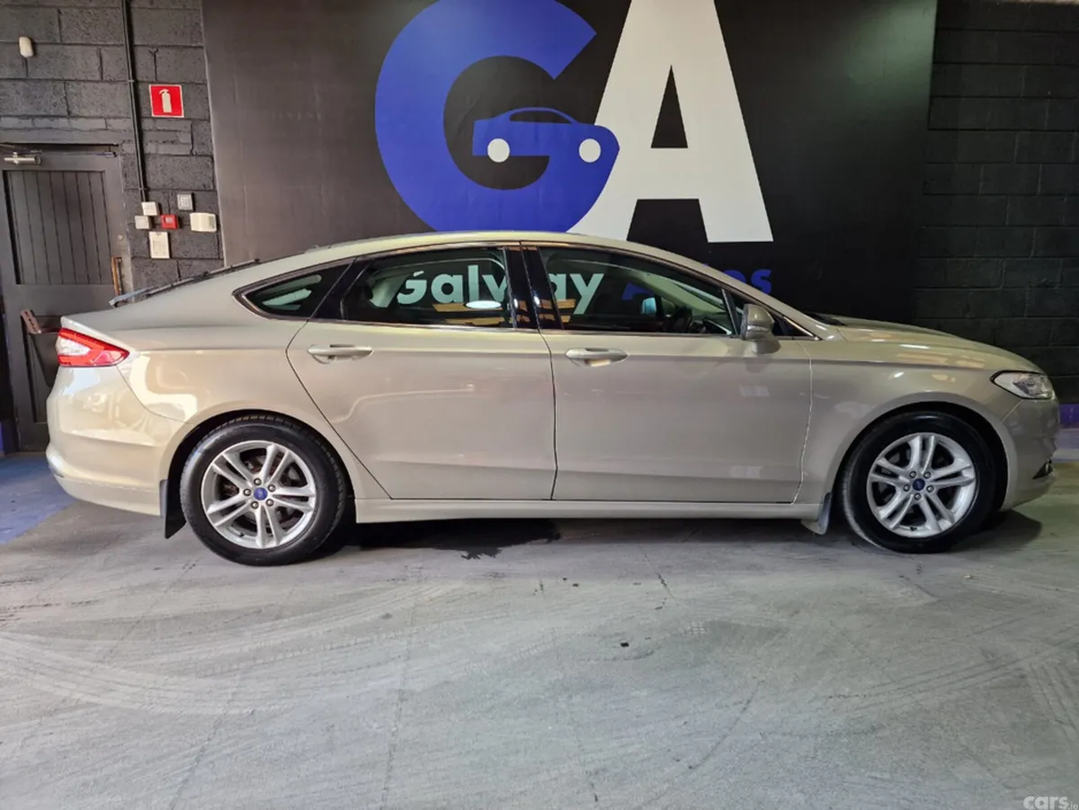 Ford Mondeo Hatchback, Diesel, 2015, Silver
