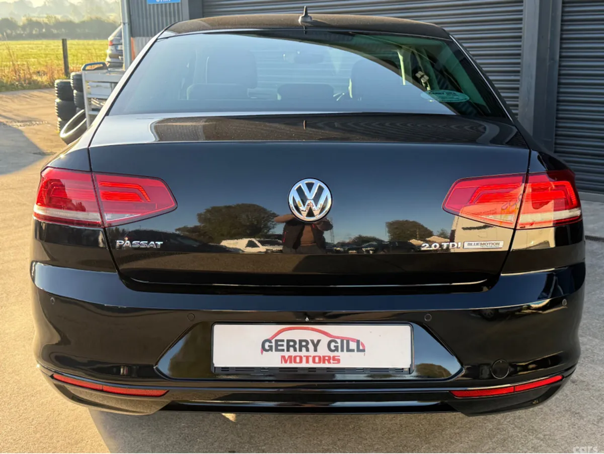 Volkswagen Passat Saloon, Diesel, 2017, Black