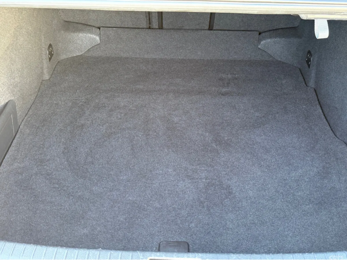 Volkswagen Passat Saloon, Diesel, 2017, Black