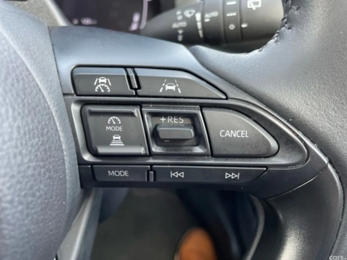 Toyota Yaris Cross Hatchback, Petrol Hybrid, 2026, Red