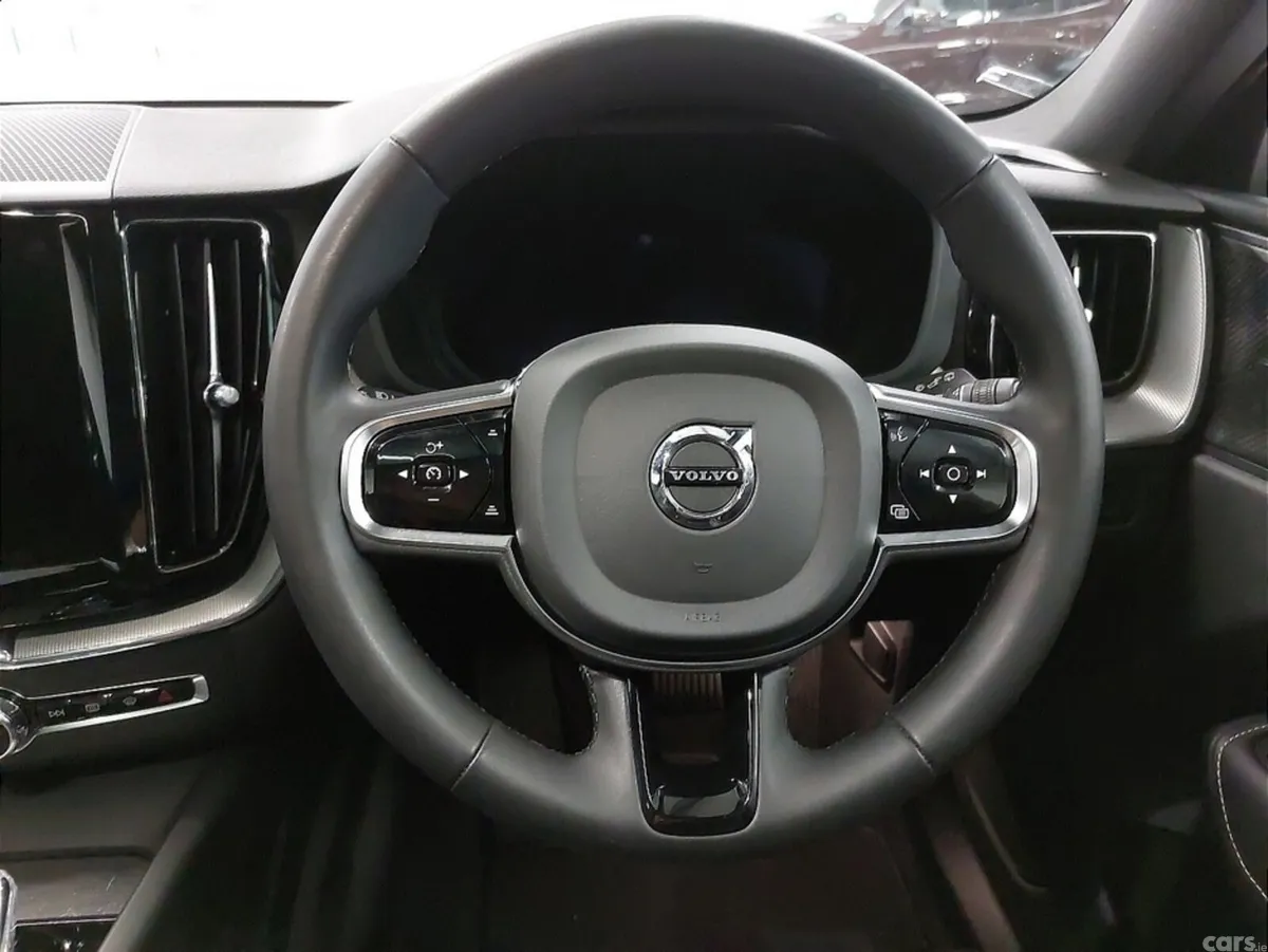 Volvo XC60 SUV, Petrol Plug-in Hybrid, 2023, Blue