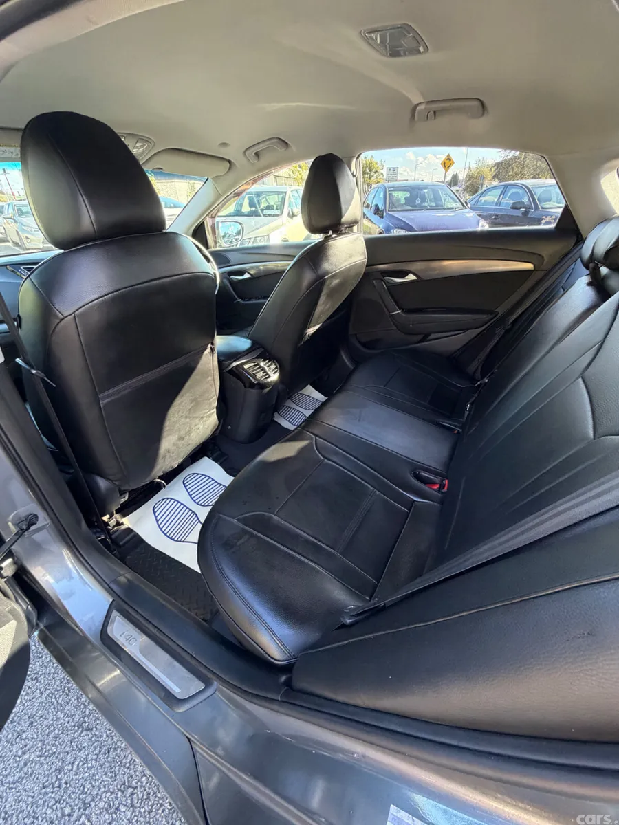Hyundai i40 Saloon, Diesel, 2014, Silver