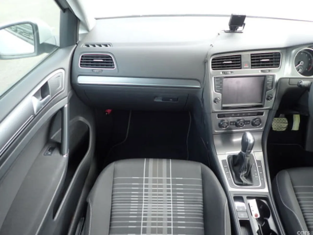 Volkswagen Golf Hatchback, Petrol, 2016, White