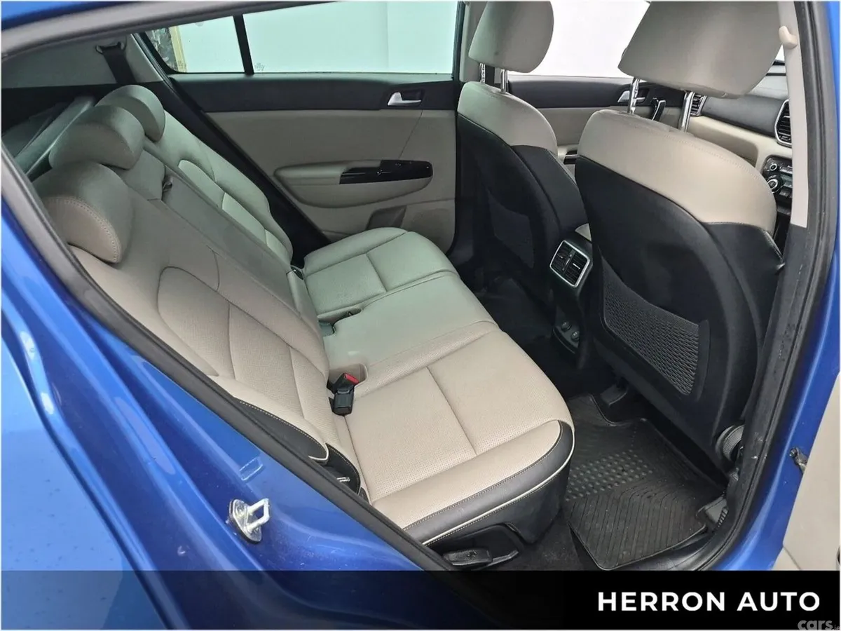 Kia Sportage SUV, Diesel, 2021, Blue