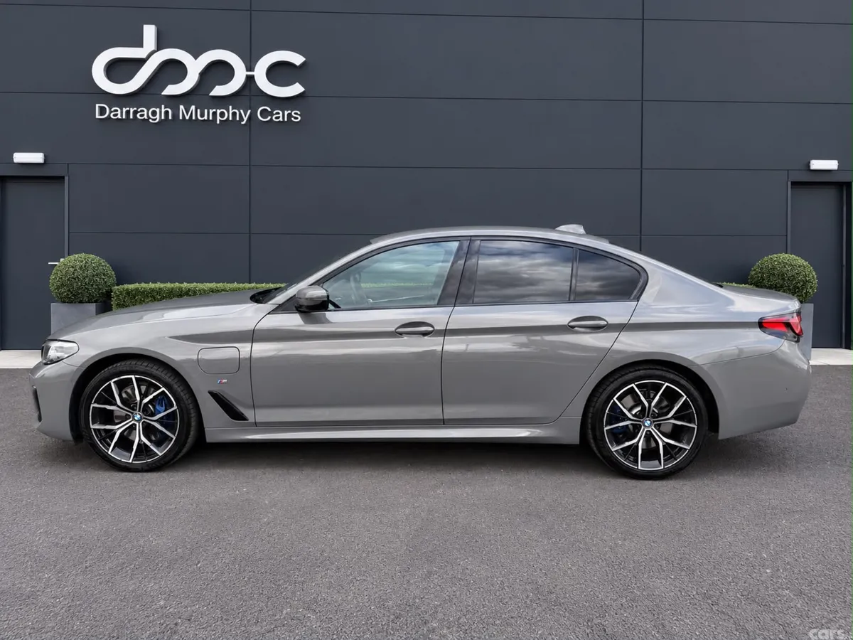 BMW 5-Series Saloon, Petrol Plug-in Hybrid, 2020, Grey